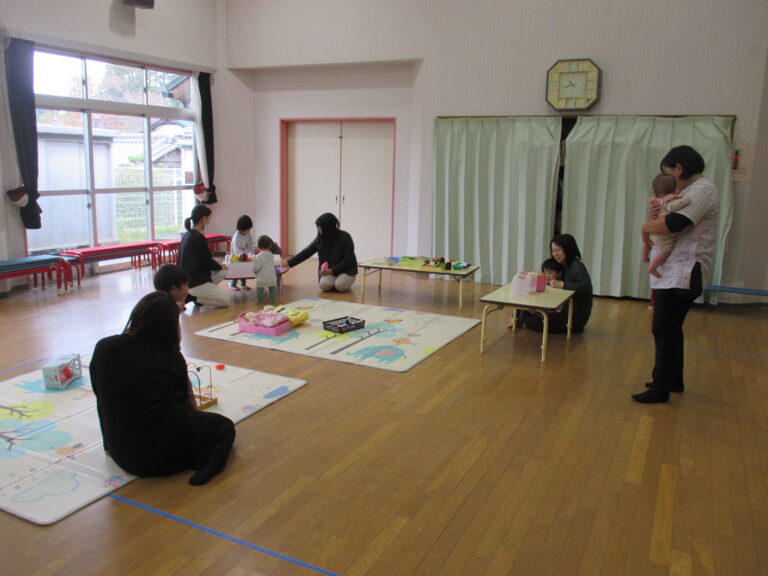 のびのびくじら　～ごっこあそび～